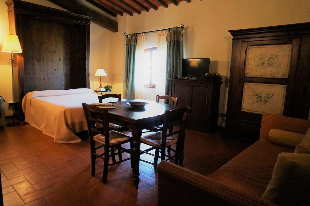 Agriturismo Antico Borgo Poggitazzi Террануова-Браччоліні Екстер'єр фото