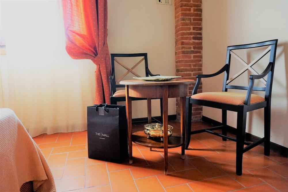 Agriturismo Antico Borgo Poggitazzi Террануова-Браччоліні Екстер'єр фото