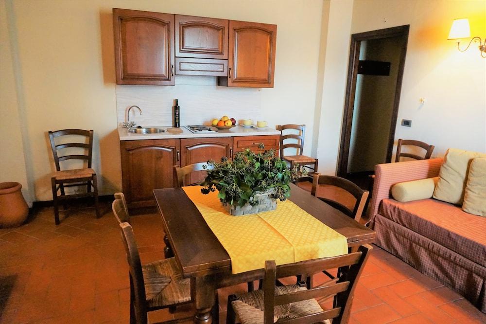 Agriturismo Antico Borgo Poggitazzi Террануова-Браччоліні Екстер'єр фото