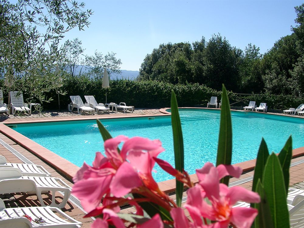 Agriturismo Antico Borgo Poggitazzi Террануова-Браччоліні Екстер'єр фото